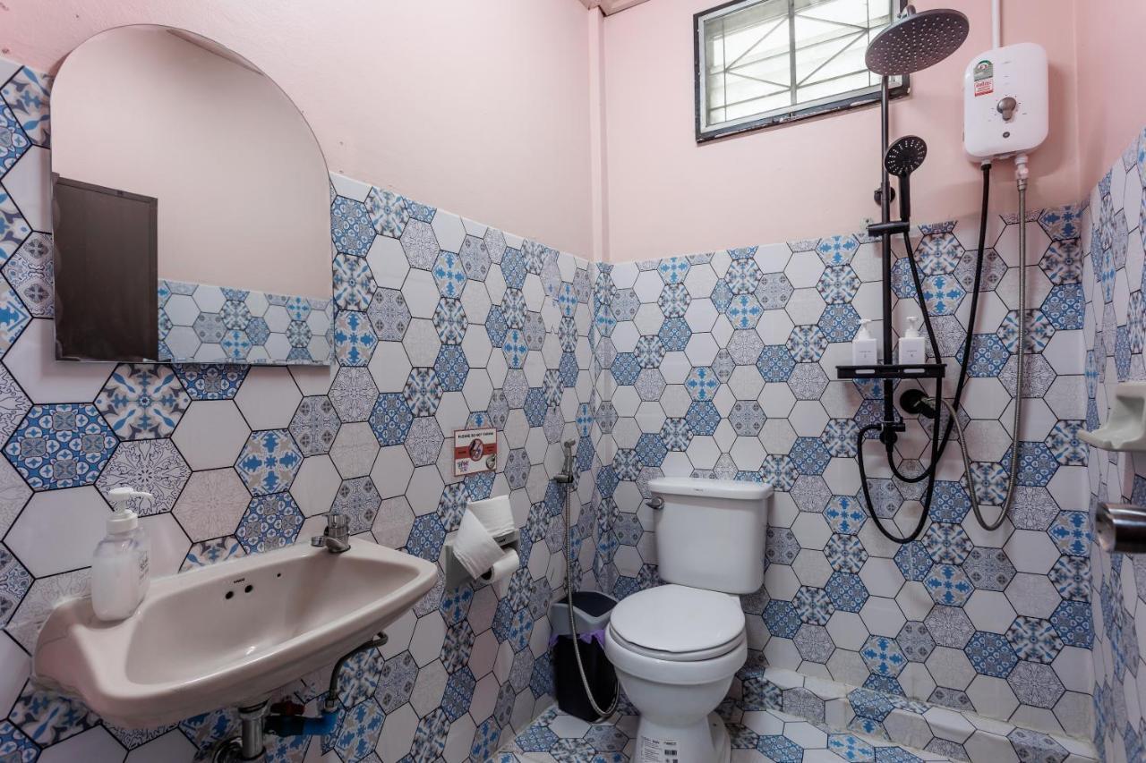 Hostel Baan Mee Suk Ayutthaya Zewnętrze zdjęcie