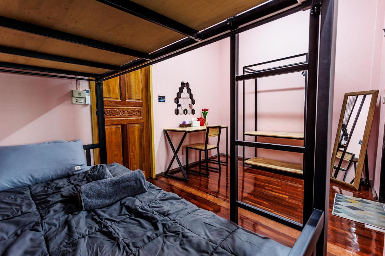 Hostel Baan Mee Suk Ayutthaya Zewnętrze zdjęcie