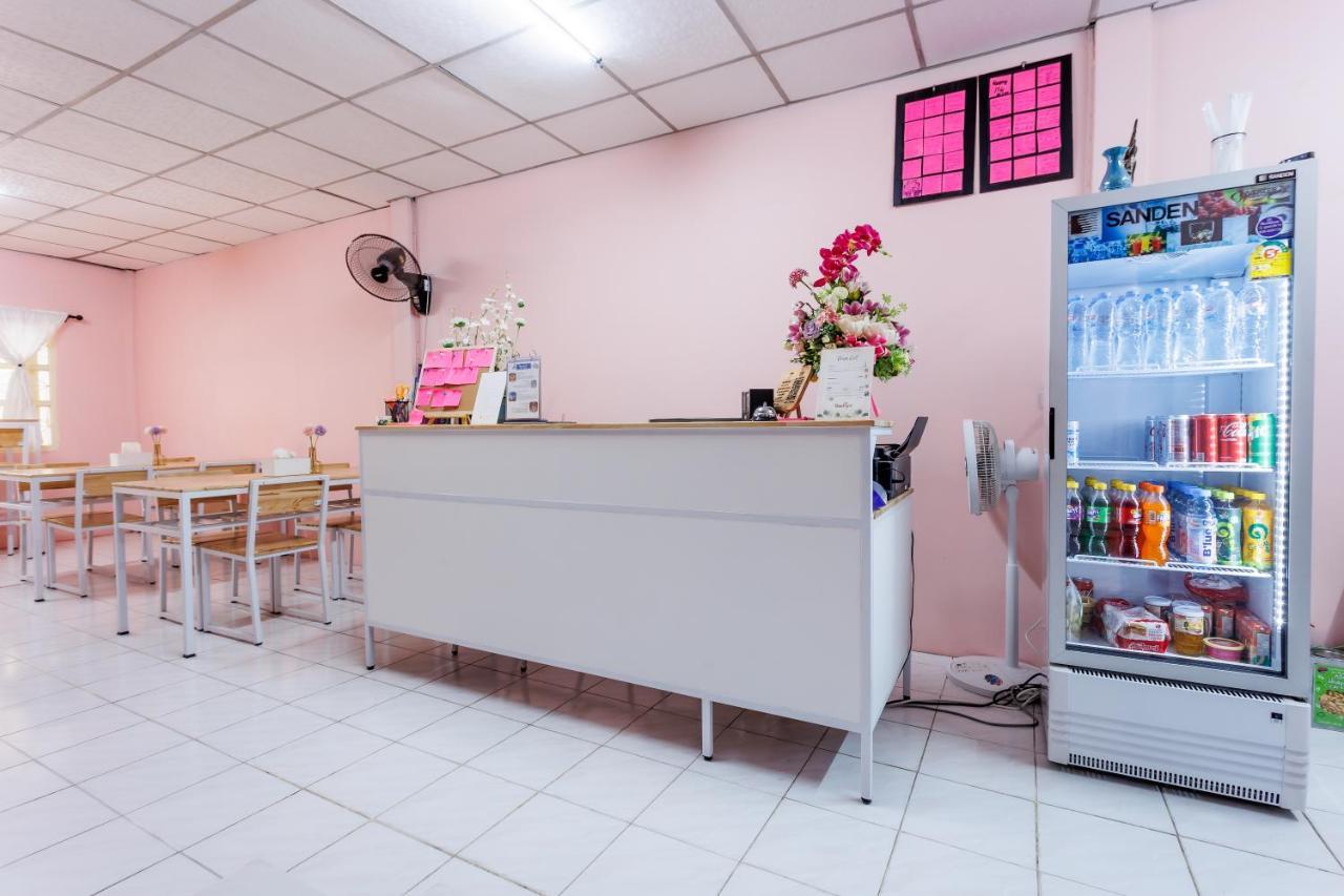 Hostel Baan Mee Suk Ayutthaya Zewnętrze zdjęcie